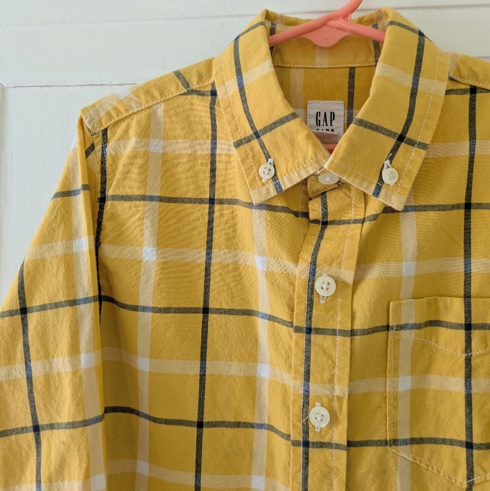 4/$25 Gap Yellow Plaid Button Down Shirt